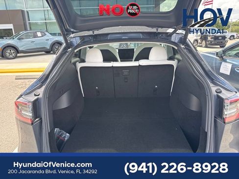 Used 2022 Tesla Model Y Performance AWD/4WD image 17