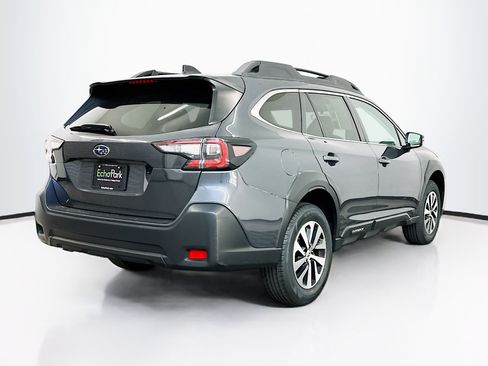 Used 2023 Subaru Outback Premium image 9