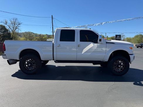 Used 2016 Ford F250 Platinum w/ Platinum Package image 23