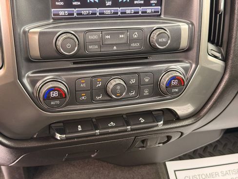 Used 2018 Chevrolet Silverado 1500 LT w/ All Star Edition AWD/4WD image 18