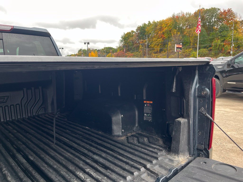 Used 2021 Chevrolet Silverado 1500 RST w/ Convenience Package II AWD/4WD image 11