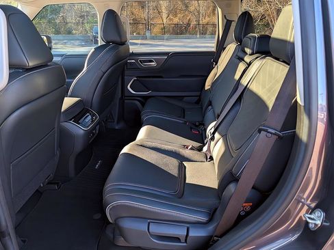 New 2026 INFINITI QX80 Luxe w/ Cargo Package image 11