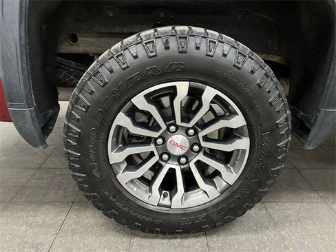 Certified 2021 GMC Sierra 1500 AT4 w/ AT4 Preferred Package image 33