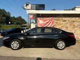 Used 2017 Nissan Altima 2.5 S w/ Power Driver Seat Package image 3