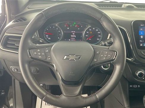 Used 2022 Chevrolet Equinox RS w/ Infotainment Package image 37