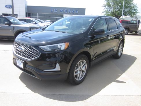 Used 2024 Ford Edge SEL AWD/4WD image 3