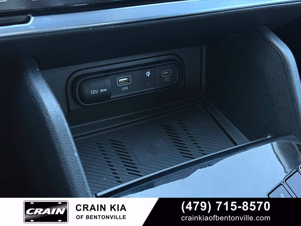 Certified 2025 Kia Sportage SX FWD image 18