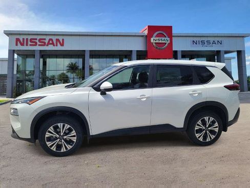 Certified 2023 Nissan Rogue SV FWD image 8