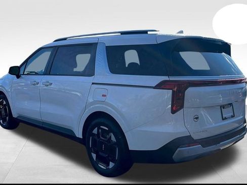 New 2026 Kia Carnival EX image 6