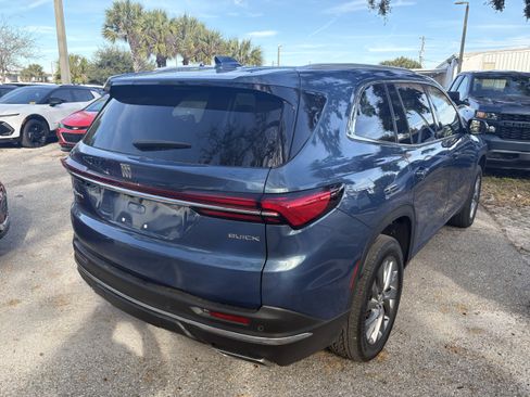 Used 2025 Buick Enclave Preferred image 7