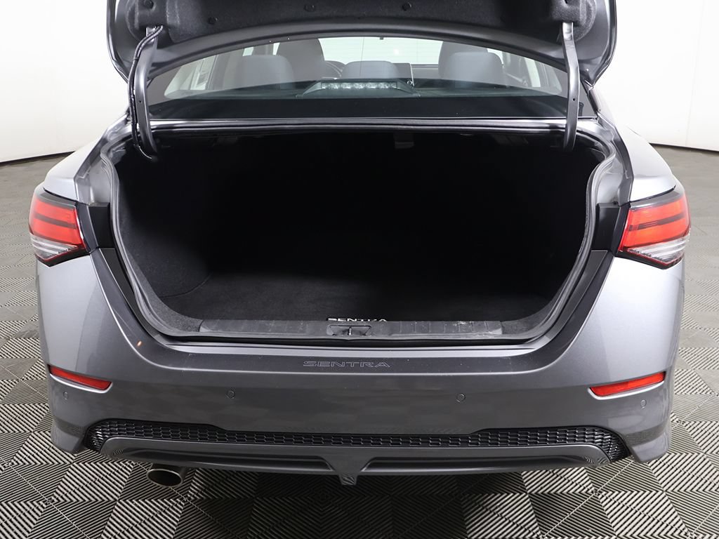 Used 2023 Nissan Sentra SR FWD image 13