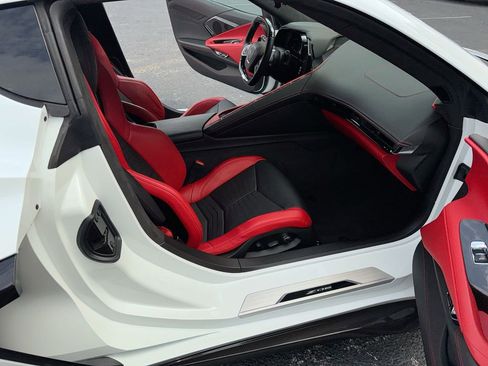 Used 2024 Chevrolet Corvette Z06 w/ Stealth Interior Trim Package RWD image 32