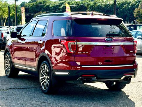 Used 2018 Ford Explorer Platinum AWD/4WD image 5