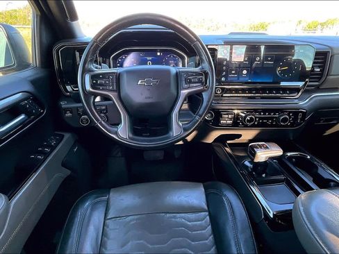 Used 2022 Chevrolet Silverado 1500 ZR2 image 7