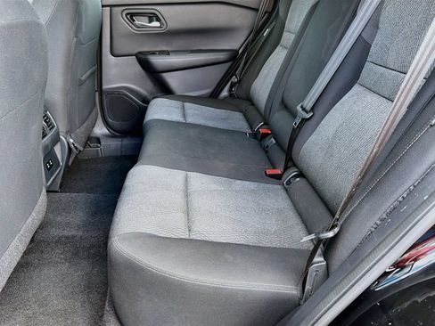 Used 2025 Nissan Rogue SV FWD image 26