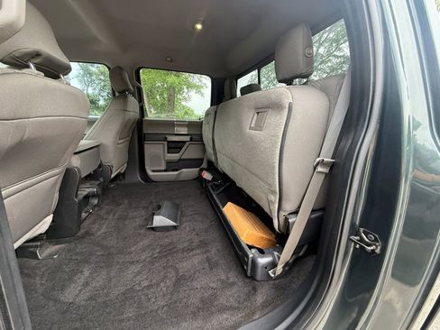 Used 2015 Ford F150 XLT w/ Equipment Group 302A Luxury AWD/4WD image 13