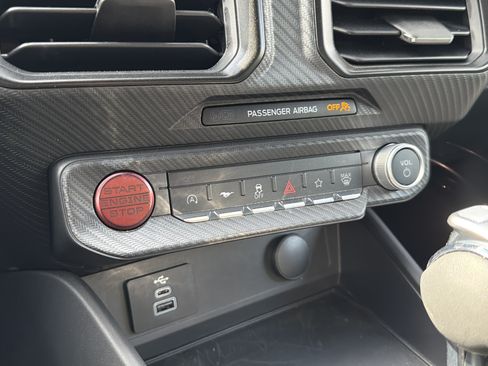 Used 2025 Ford Mustang Convertible RWD image 37