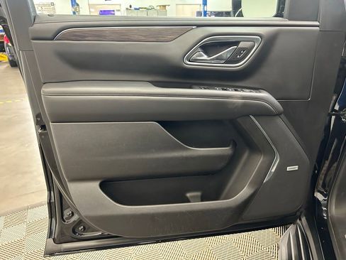 Used 2021 Chevrolet Tahoe LT w/ LT Signature Package AWD/4WD image 20