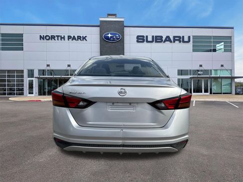 Used 2019 Nissan Altima 2.5 S image 4