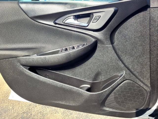 Used 2025 Chevrolet Malibu LT FWD image 14