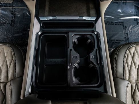 Used 2026 Ford F450 Platinum w/ Platinum Plus Package image 29