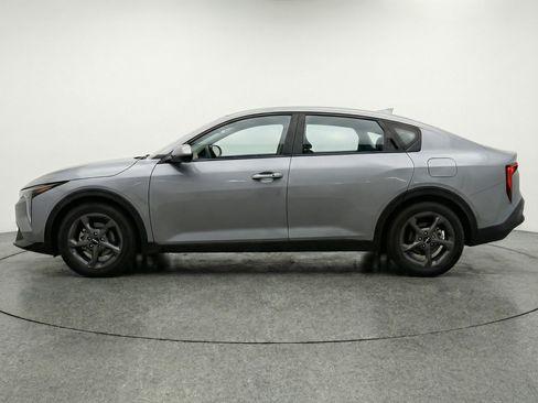 Used 2025 Kia K4 LXS image 5