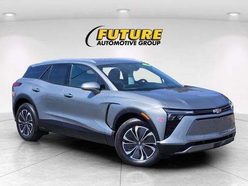 Used 2024 Chevrolet Blazer EV LT AWD/4WD image 1