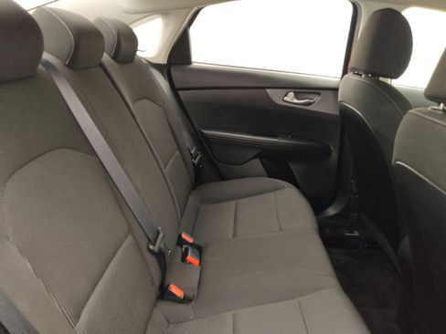 Used 2020 Kia Forte LXS FWD image 19
