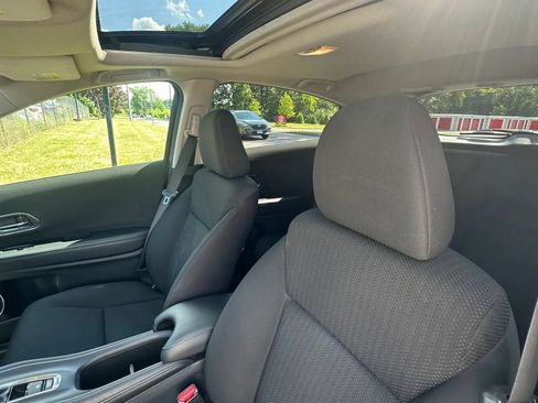 Used 2017 Honda HR-V EX image 18