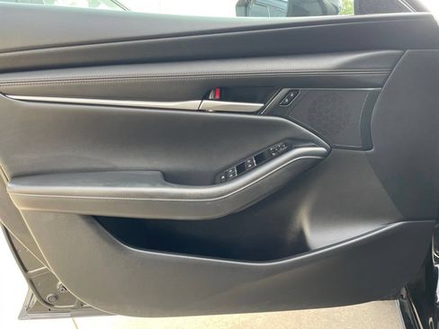 Used 2024 MAZDA MAZDA3 s FWD image 17