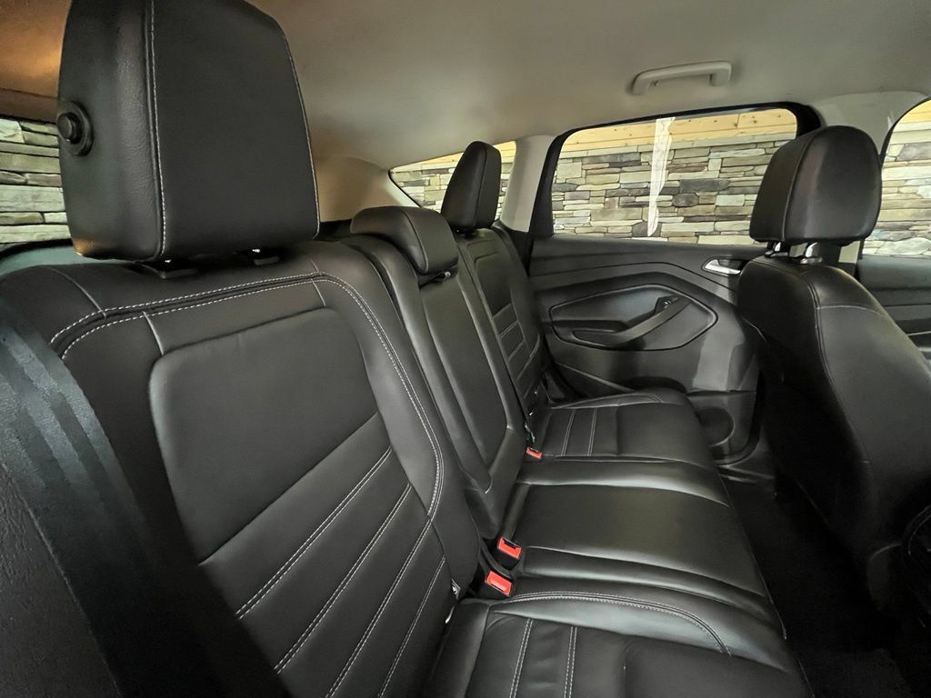 Used 2017 Ford Escape SE w/ SE Leather Comfort Package AWD/4WD image 48
