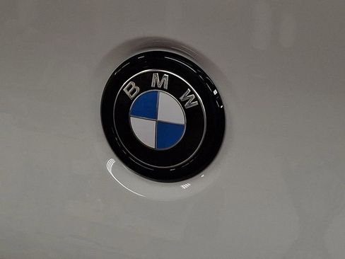 Used 2025 BMW X4 M40i image 29