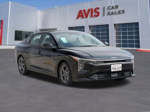 Used 2025 Kia K4 FWD image 3