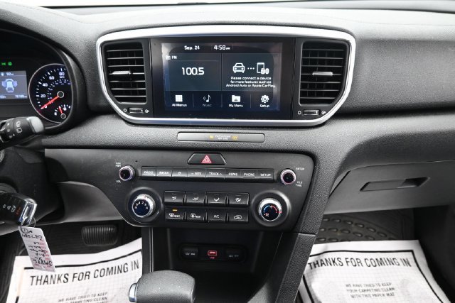 Used 2020 Kia Sportage LX AWD/4WD image 16