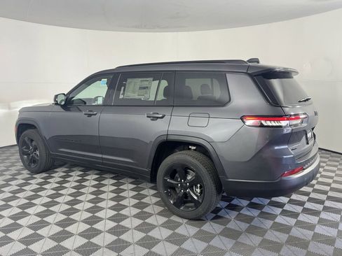 New 2024 Jeep Grand Cherokee L Altitude image 5