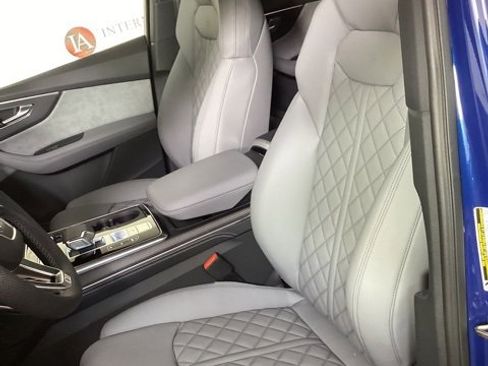 New 2026 Audi SQ7 Prestige image 13