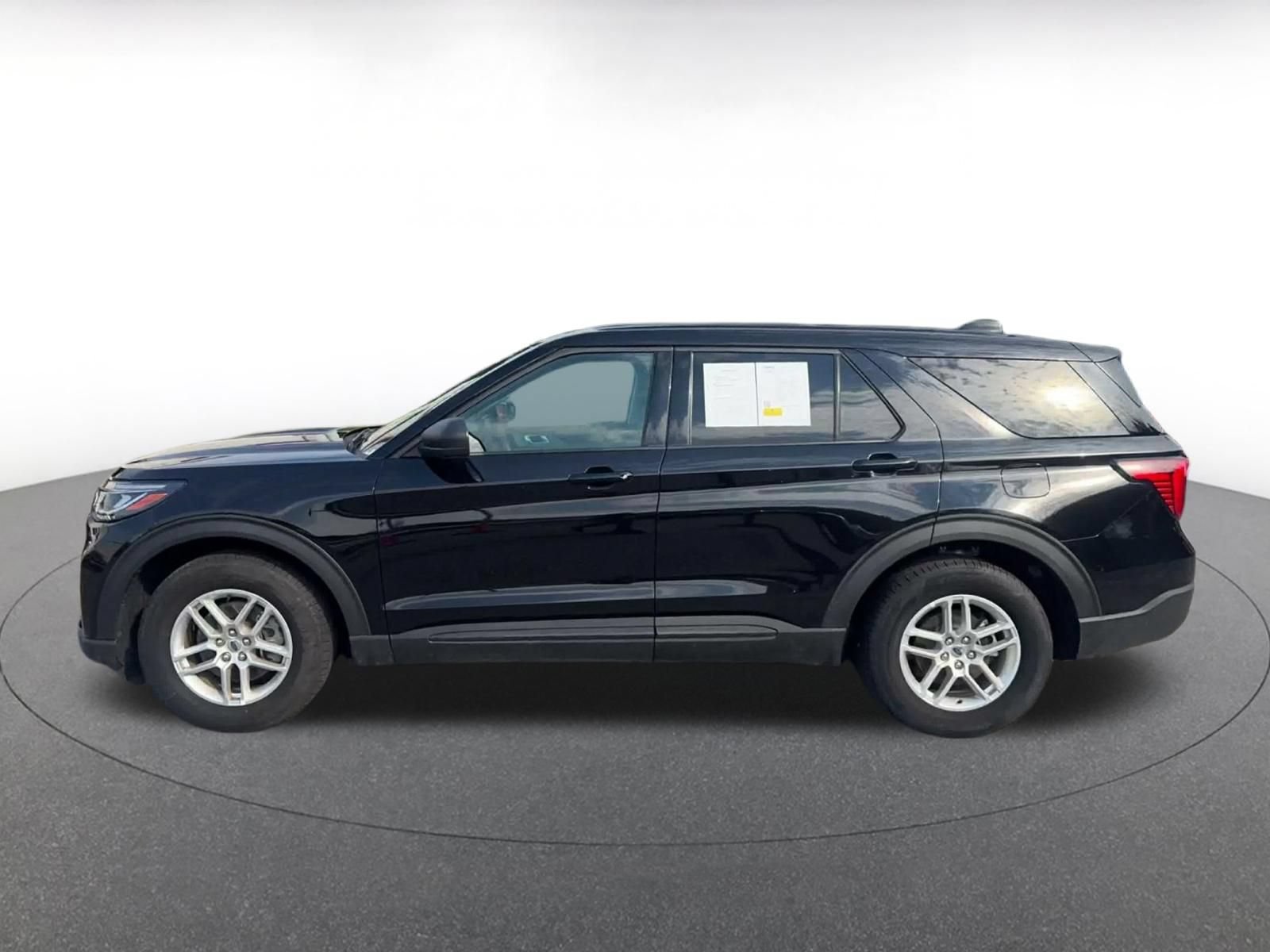 Used 2026 Ford Explorer Active RWD image 7