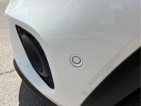 Used 2023 Mercedes-Benz GLB 250 4MATIC image 13