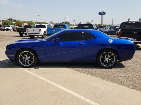 Used 2019 Dodge Challenger R/T w/ Plus Package RWD image 2