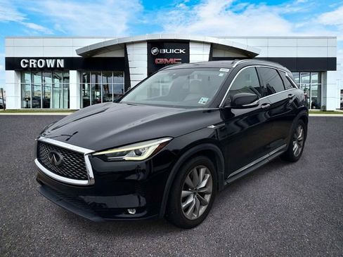 Used 2019 INFINITI QX50 Luxe w/ Navigation Package FWD image 1