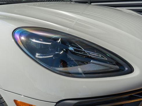 New 2026 Porsche Macan Turbo AWD/4WD image 16