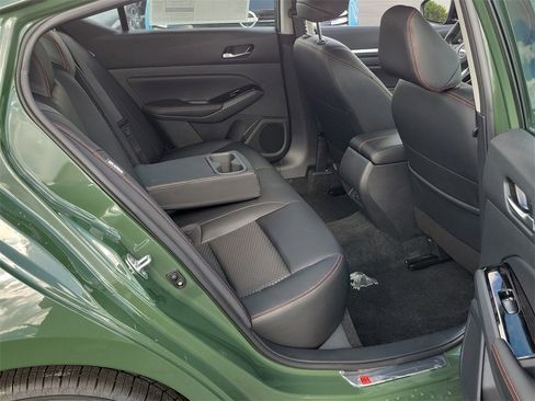 New 2025 Nissan Altima 2.5 SR image 13