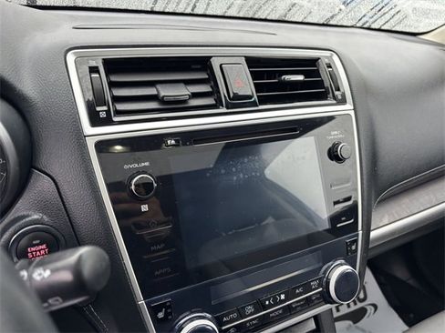 Used 2019 Subaru Outback 2.5i Limited w/ Popular Package #2 image 17