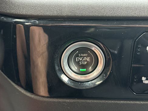 Used 2023 Chevrolet Silverado 1500 RST AWD/4WD image 22