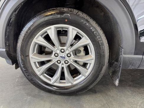 Certified 2023 Ford Explorer XLT w/ Equipment Group 202A AWD/4WD image 10