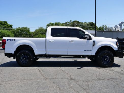 Used 2020 Ford F250 Lariat w/ Lariat Ultimate Package AWD/4WD image 9