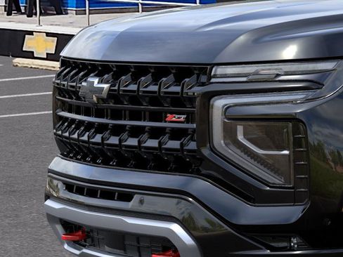 New 2026 Chevrolet Suburban Z71 w/ Comfort Package image 13