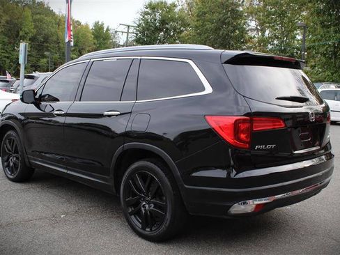 Used 2017 Honda Pilot Elite image 3