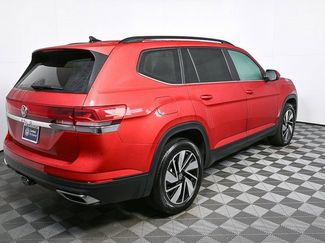 Certified 2024 Volkswagen Atlas SE w/ Panoramic Sunroof Package video 3