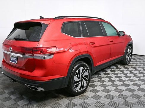 Certified 2024 Volkswagen Atlas SE w/ Panoramic Sunroof Package image 3